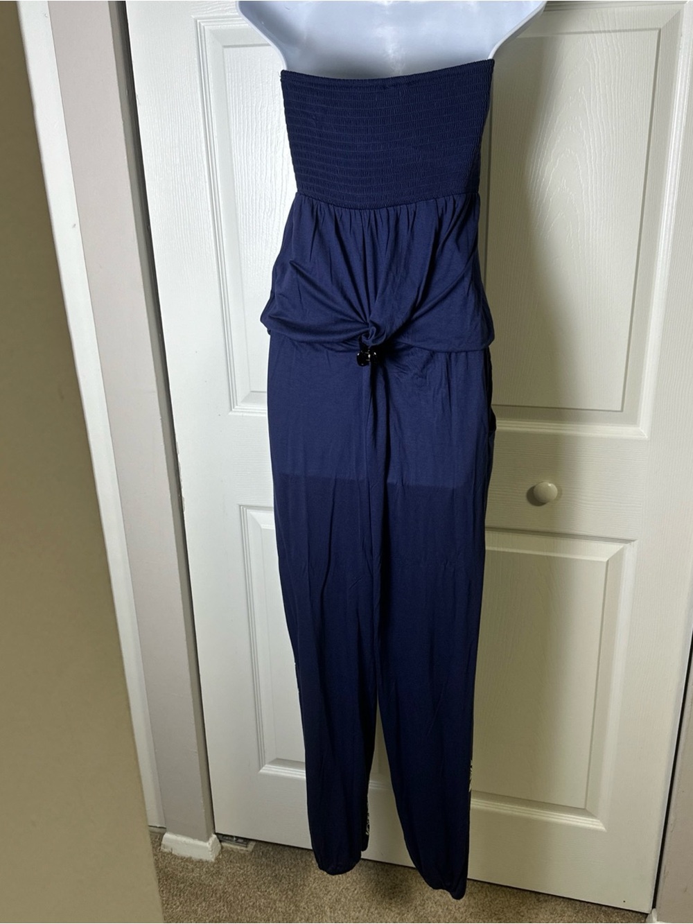 Sleeveless Jumpsuit with Pockets Size 6 - Picture 3 of 4